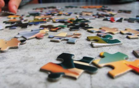 jigsaw puzzle pieces